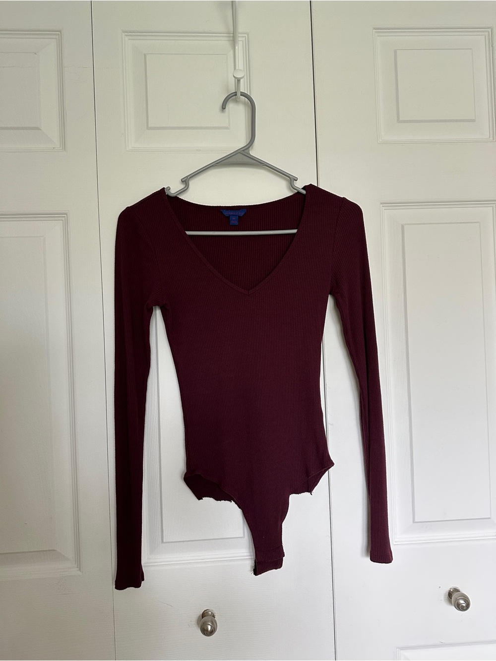 Aeropostale Burgundy Ribbed V-Neck Long-Sleeve Bodysuit